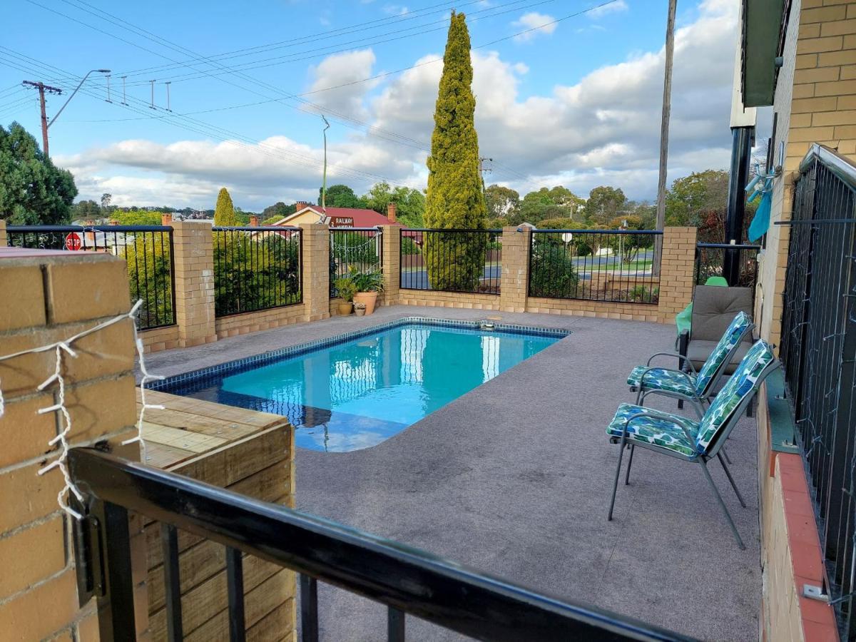 Settlers Motor Inn Tenterfield Exteriér fotografie